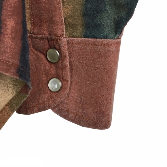 VINTAGE Pearl Snap Shirt Western Rodeo Cowboy Long Sleeve Stripe Denim Placket - Picture 5 of 9